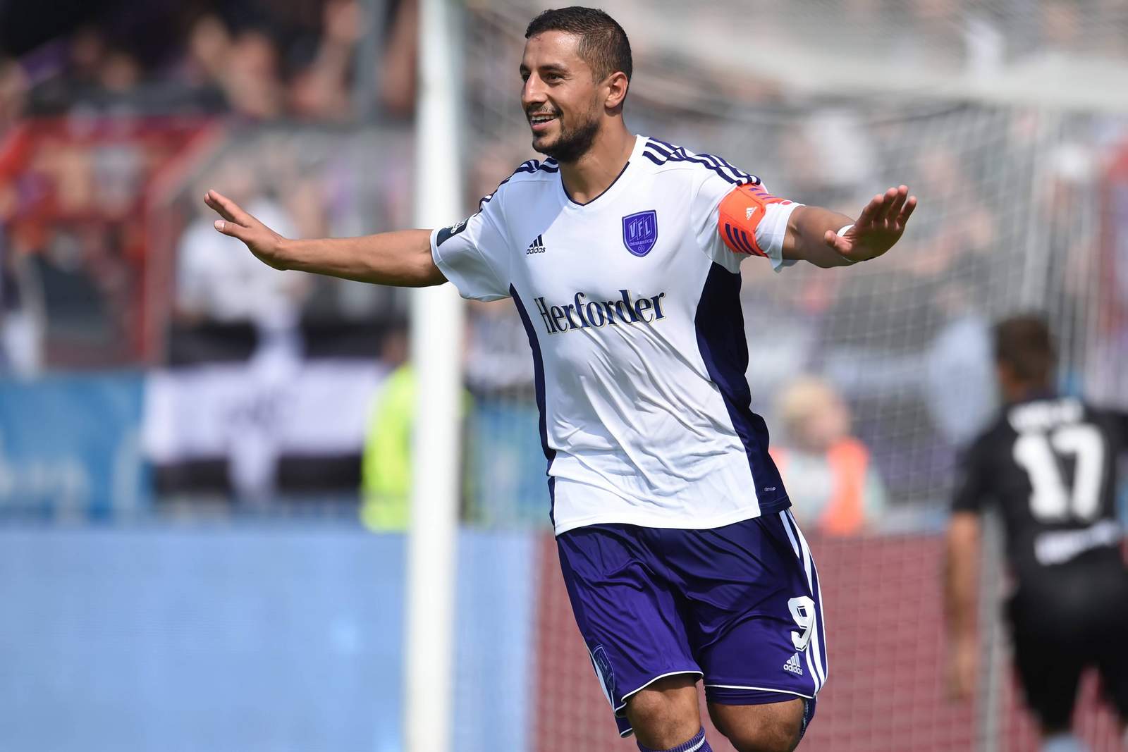 Kann erst in der Rückrunde wieder jubeln: VfL-Kapitän Halil Savran