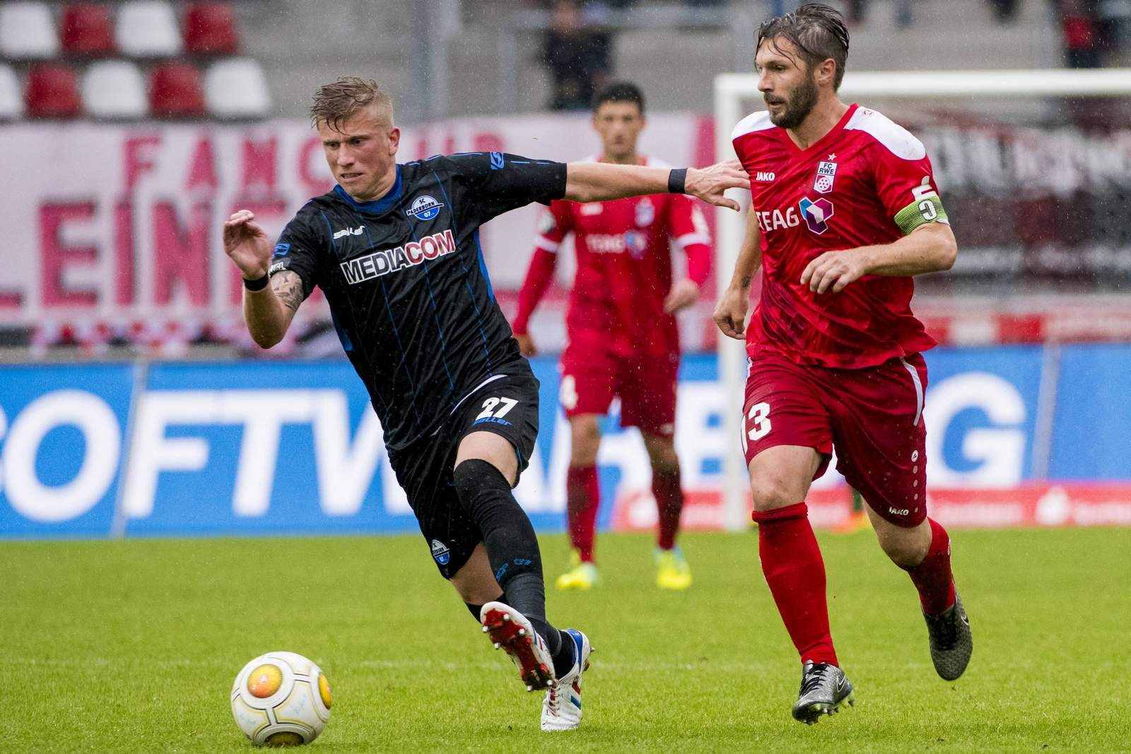 piossek tyrala rwe erfurt scp paderborn 3.liga Sebastian Tyrala und Marcus Piossek im Duell.