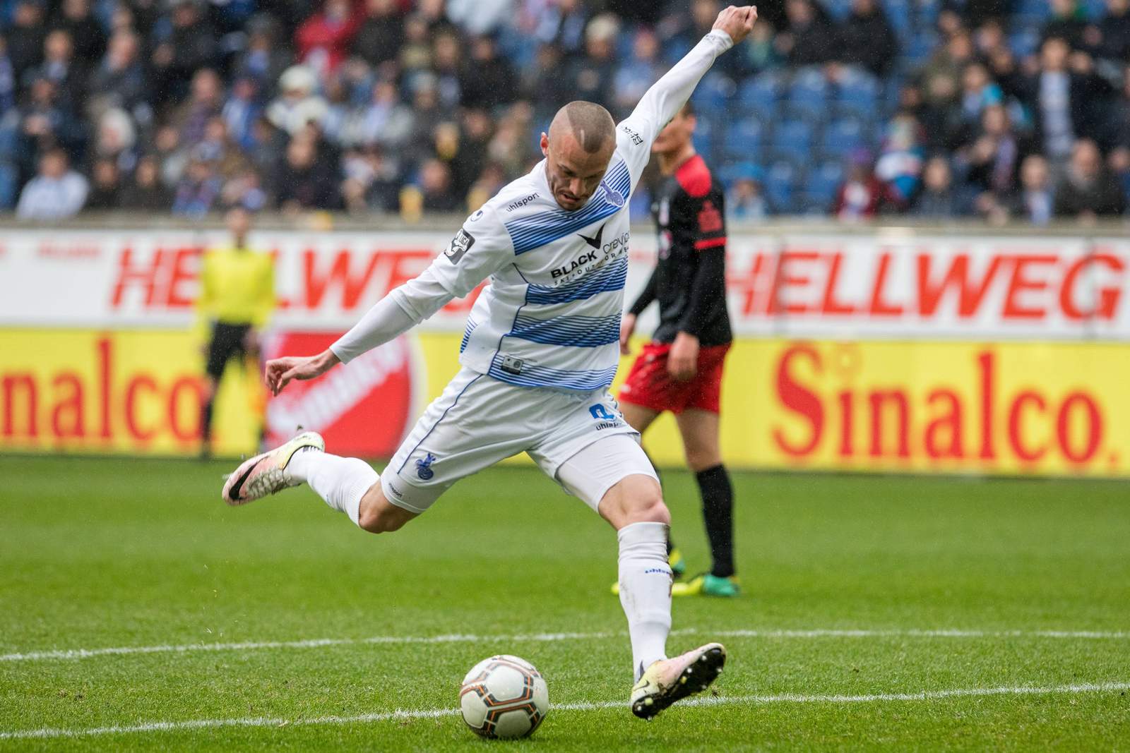 Brandstetter MSV Duisburg Jahn Regensburg 3.Liga Simon Brandstetter zieht ab. Jetzt auf Duisburg gegen Regensburg wetten!