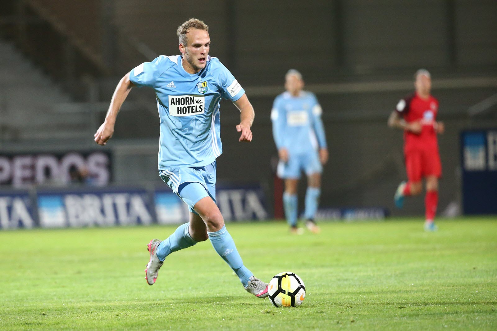 Julius reinhardt, chemnitzer fc, 3. liga Julius Reinhardt und Janik Mäder wechseln zum FSV Zwickau