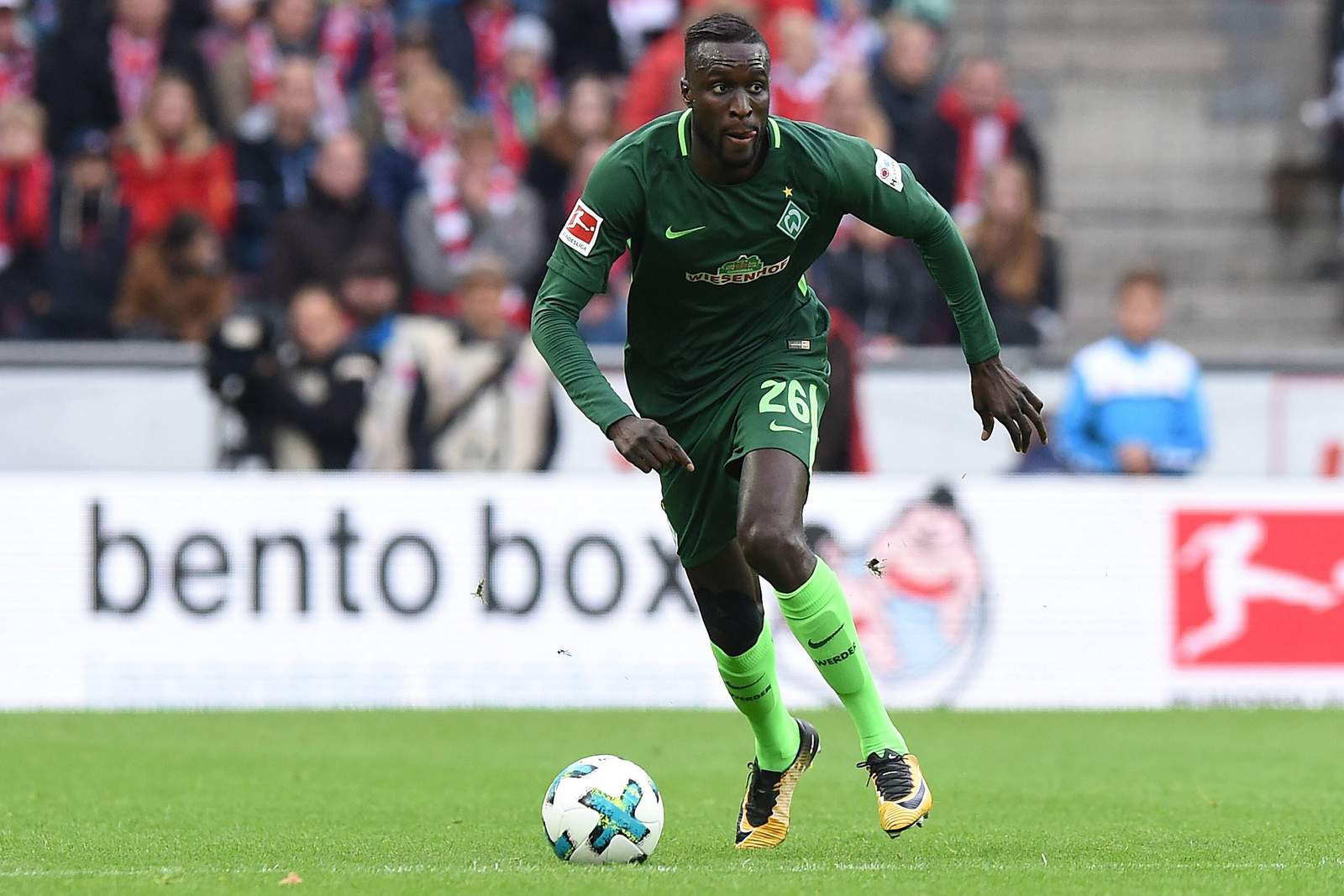 bundesliga sane werder bremen Lamine Sané von Werder Bremen im Spiel gegen Köln