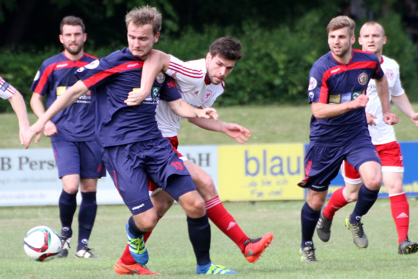Felix michalski, fc mecklenburg schwerin, landespokal, Felix Michalski am Ball für den 1. FC Mecklenburg