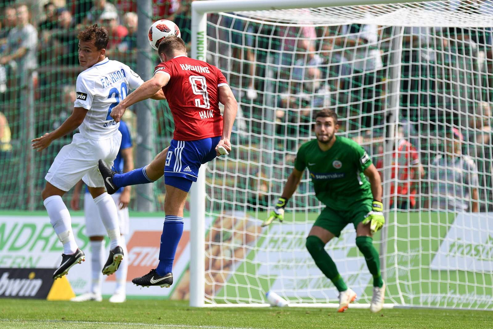 hain unterhaching scherff gelios rostock 3.liga Stephan Hain mit Kopfballtor gegen Hansa Rostock
