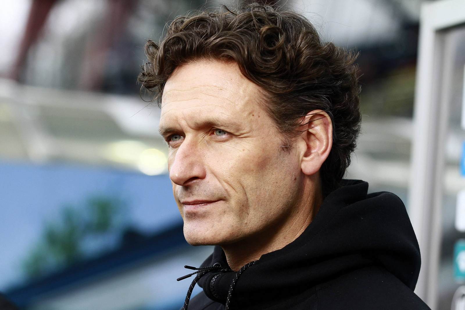 oliver zapel, 3. liga Oliver Zapel blickt selbstbewusst in die Ferne.