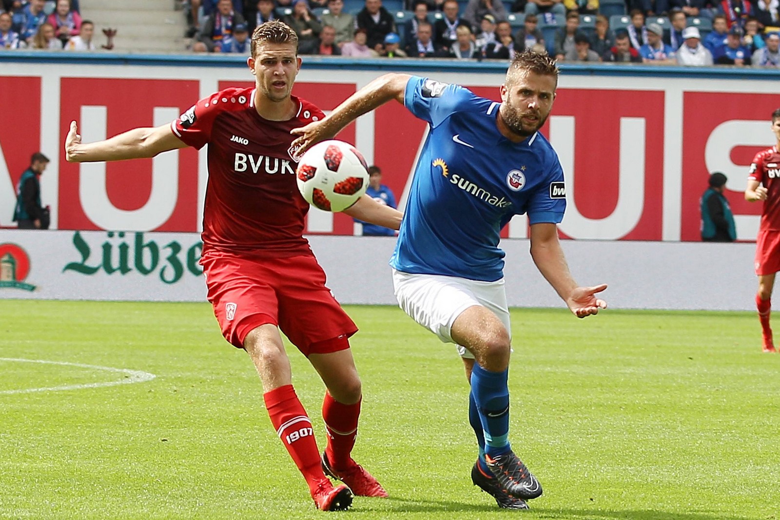 3. liga, hansa rostock, marco königs Marco Königs (r.) im Spiel gegen Würzburg