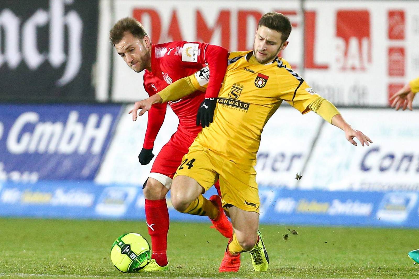 mike könnecke, yannick thermann, fsv zwickau, sg sonnenhof großaspach, 3. liga Mike Könnecke gegen Yannick Thermann