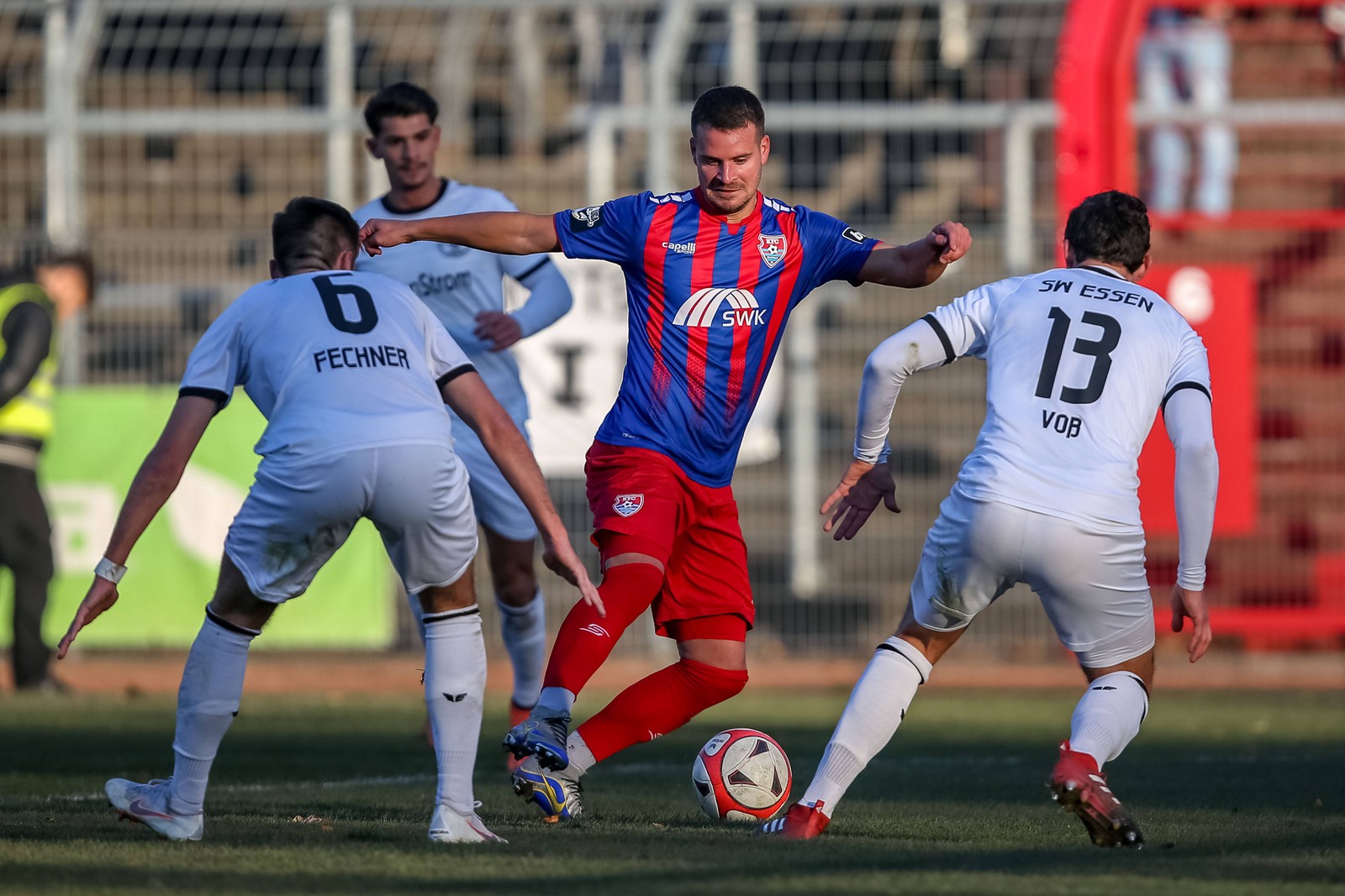 3. liga, kfc uerdingen, lucas musculus Lucas Musculus (m.) im Landespokal gegen Schwarz-Weiß Essen.