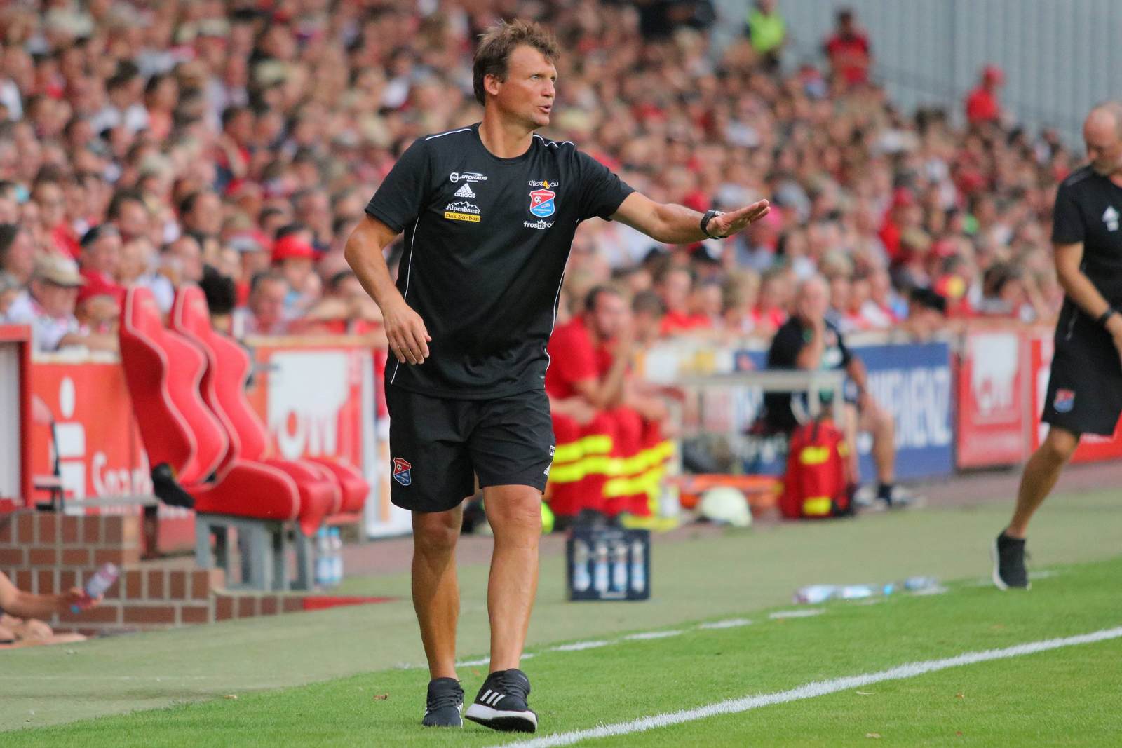claus schromm, spvgg unterhaching, 3. liga Claus Schromm als Trainer der SpVgg Unterhaching