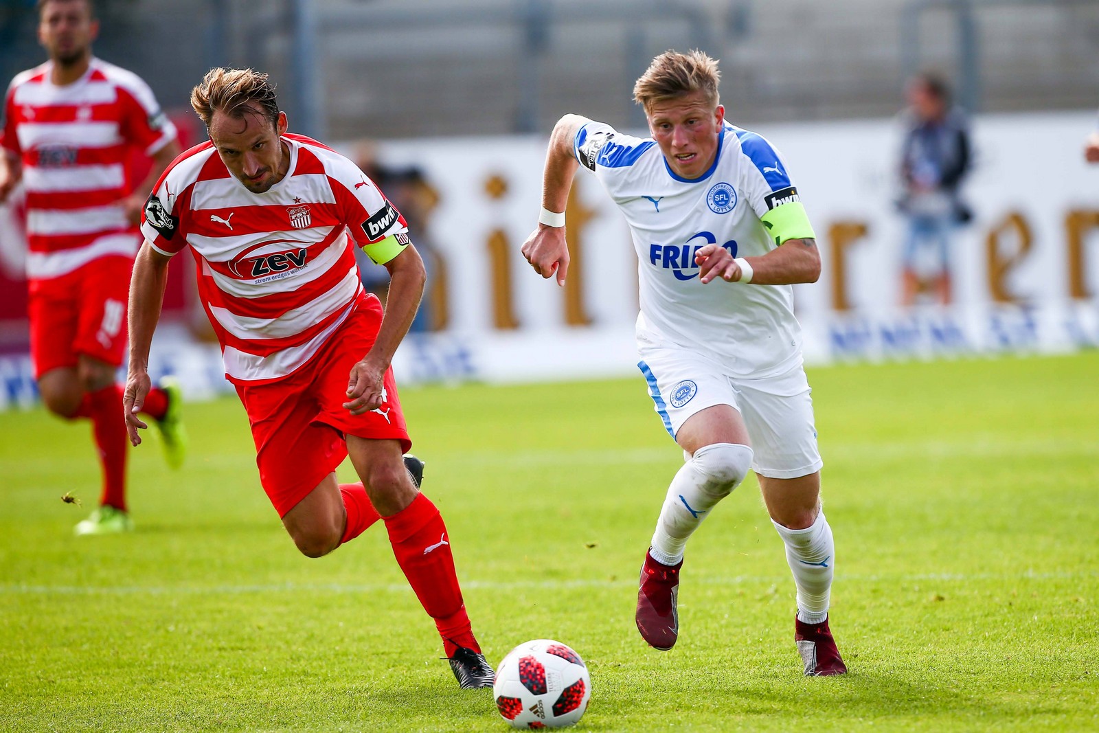 3. liga, sportfreunde lotte, marcus piossek Marcus Piossek (r.) im Duell mit Toni Wachsmuth.