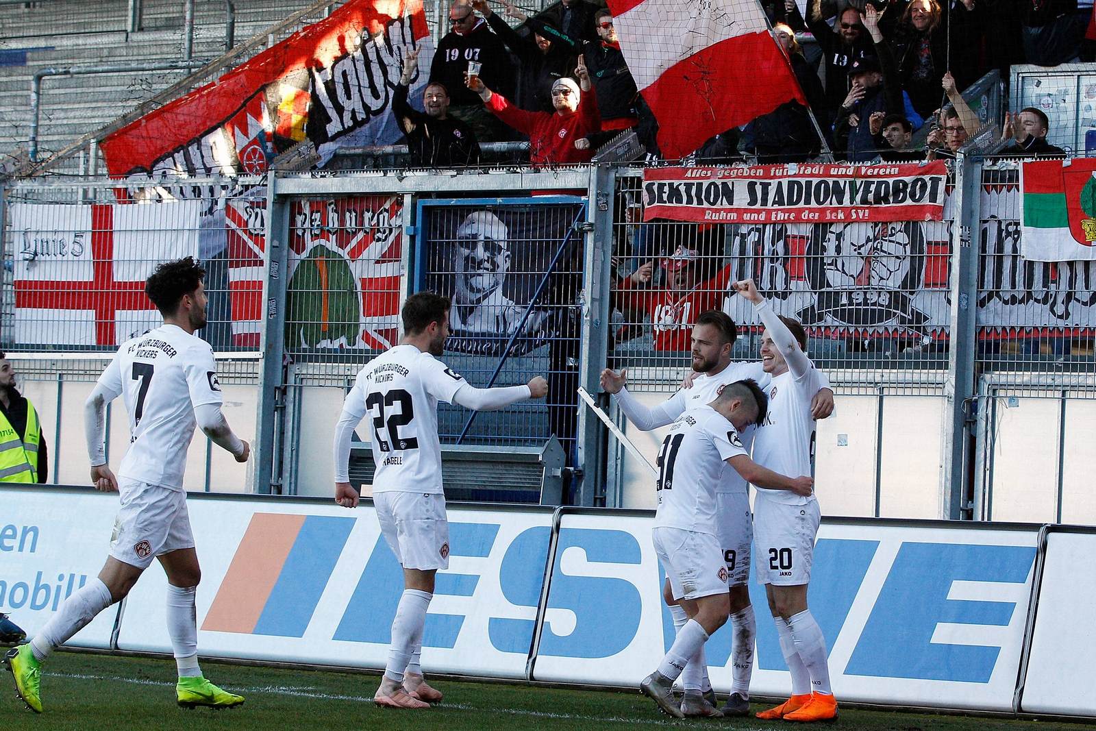 würzburger kickers, 3. liga, Würzburger Kickers beim Torjubel