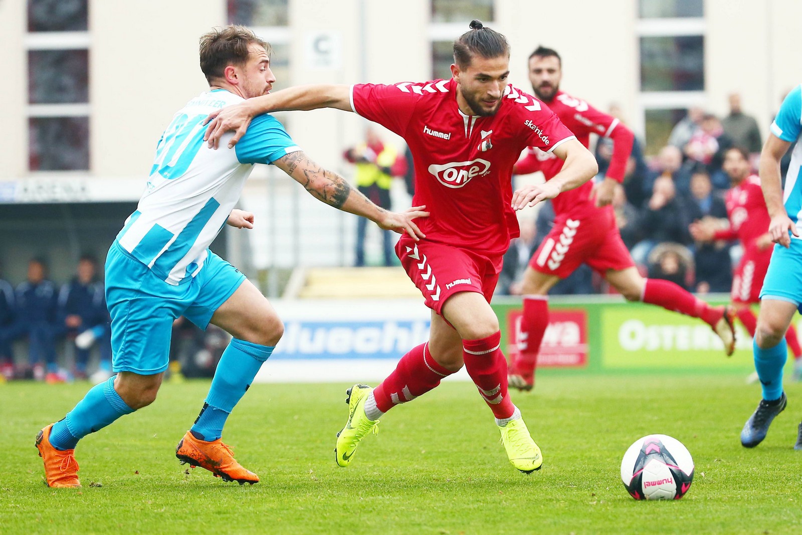 Hajrulla, Meuselwitz, Itter, Chemnitz, Regionalliga Romario Hajrulla vom ZFC Meuselwitz gegen Pascal Itter vom Chemnitzer FC