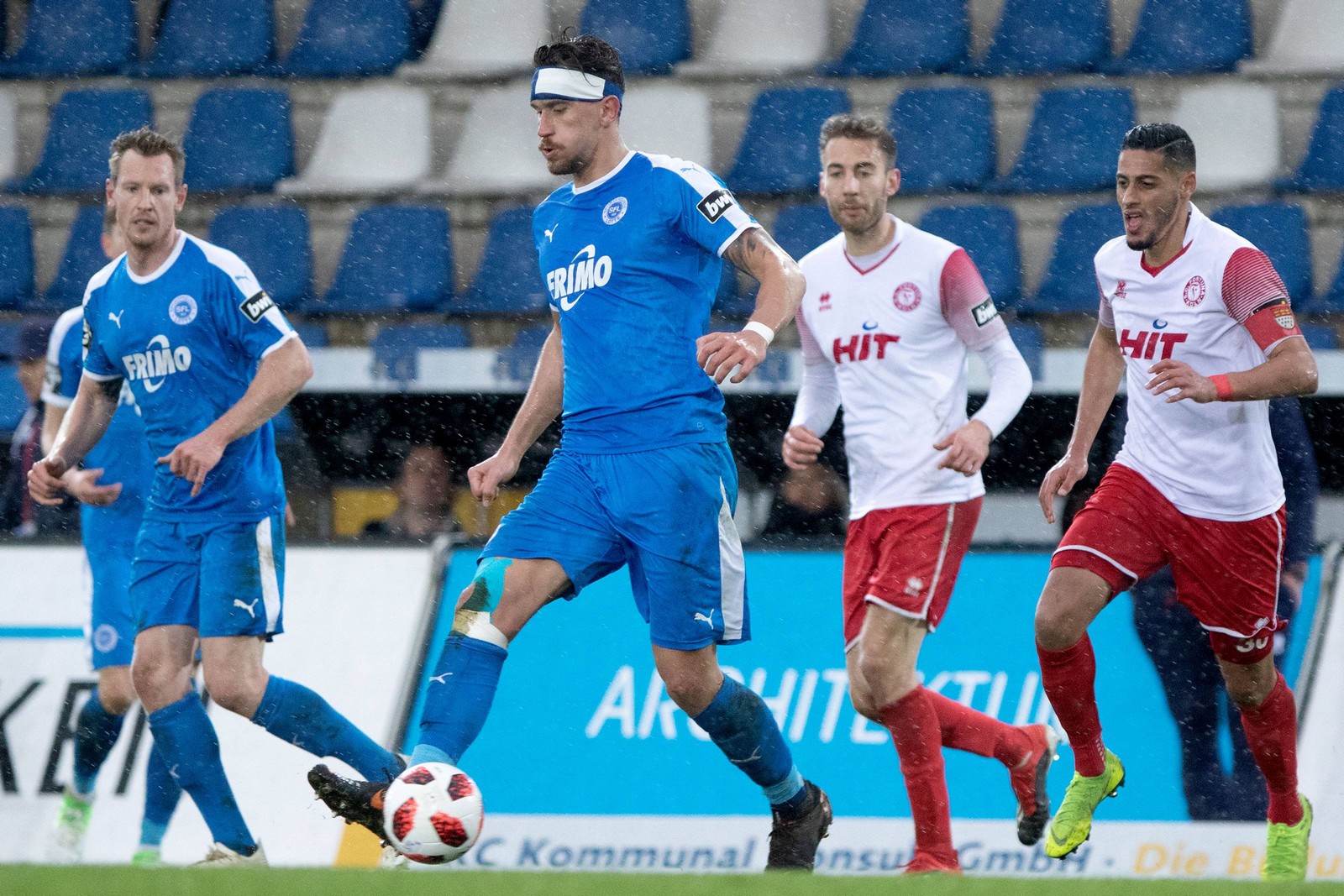 3. liga, sportfreunde lotte, matthias rahn Matthias Rahn (m.) im Spiel gegen Fortuna Köln.