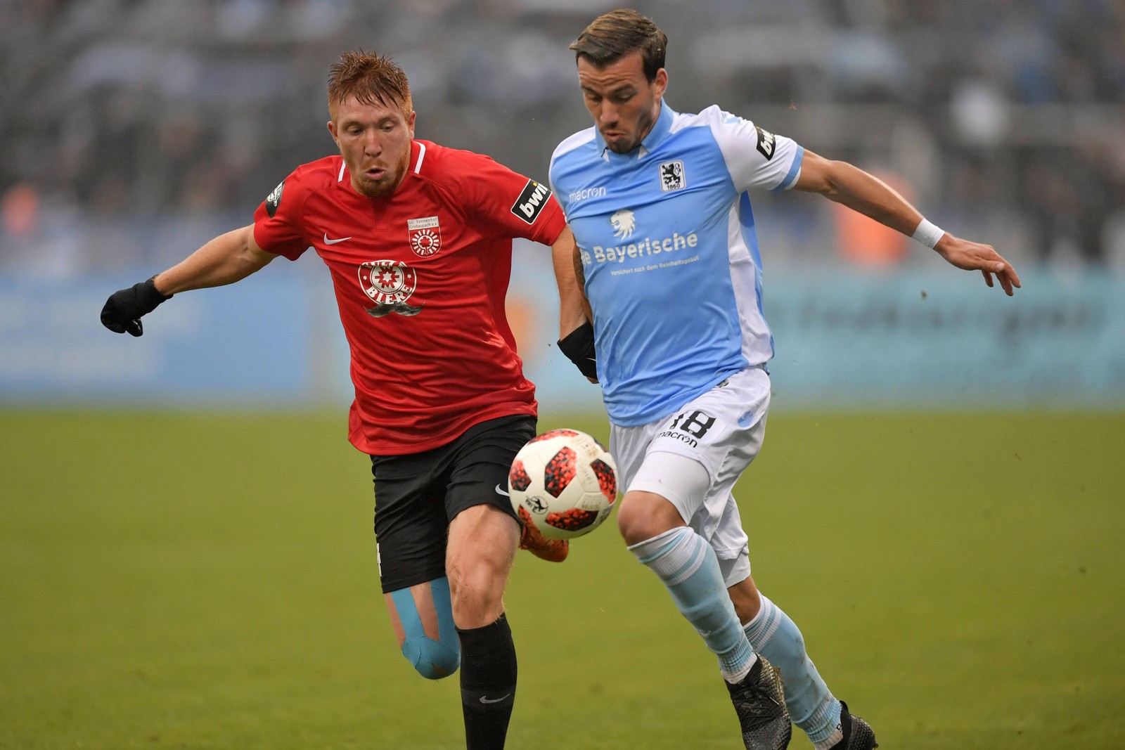 3. liga, sonnenhof großaspach, patrick choroba Patrick Choroba (l.) gegen Nico Karger.