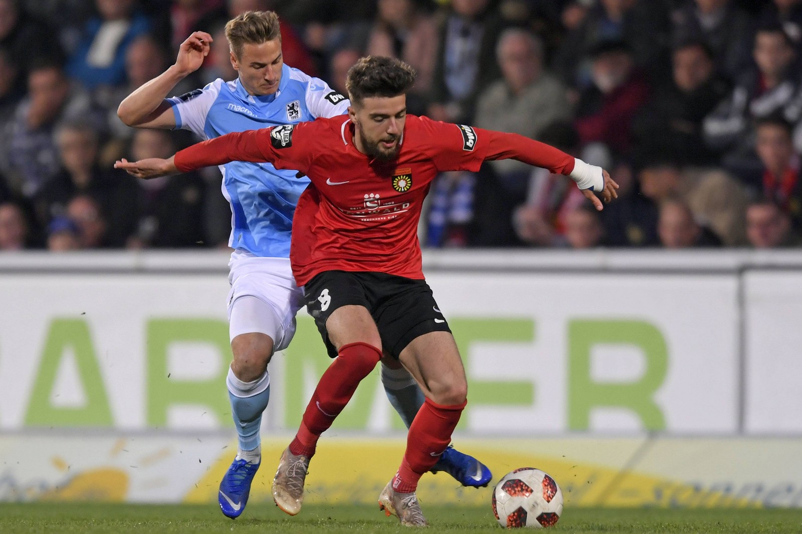 Pelivan, Großaspach, Dressel, 1860 München, 3. Liga Großaspachs Dominik Pelivan gegen Dennis Dressel von 1860