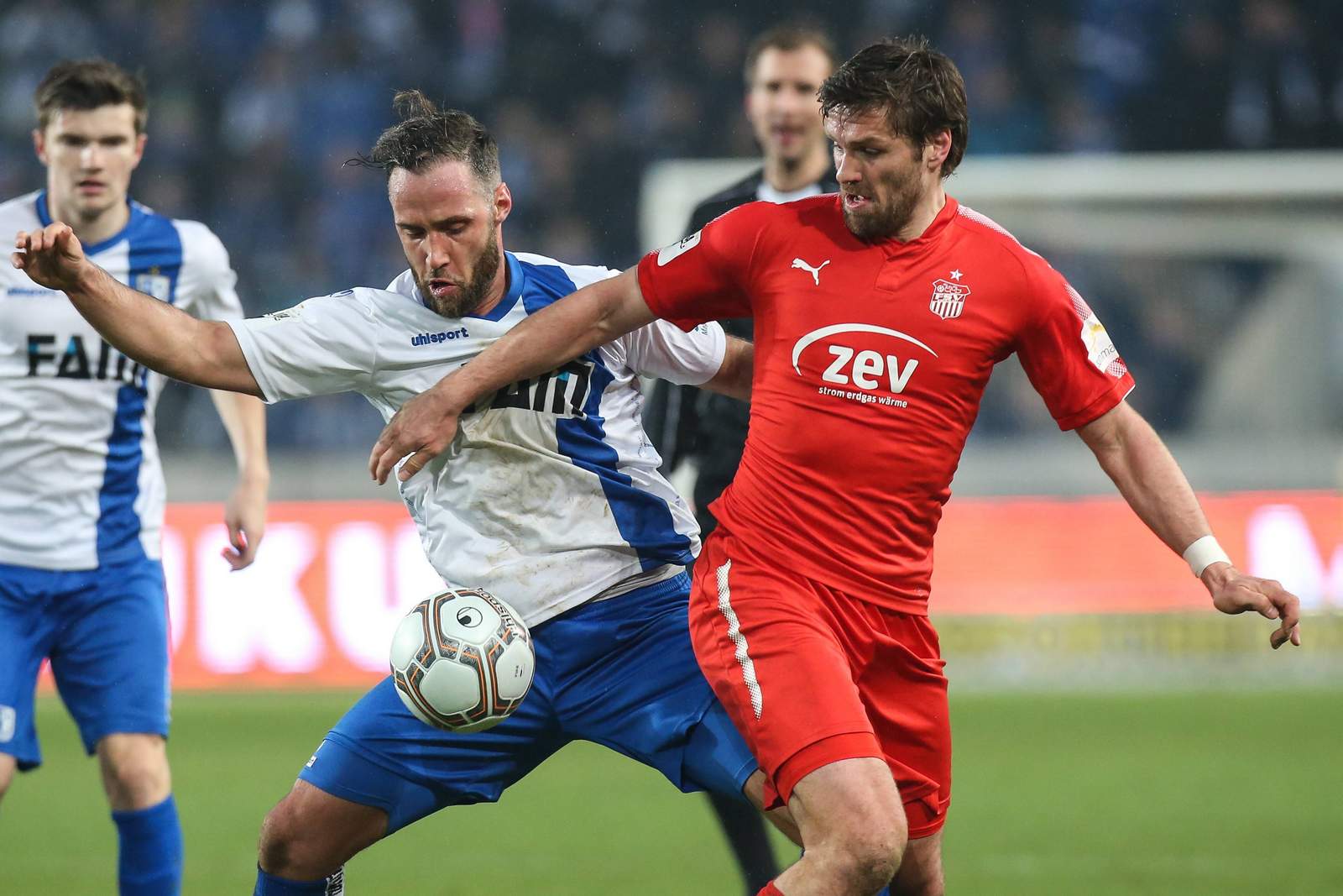 handke magdeburg könig zwickau 3.liga Zweikampf zwischen Christopher Handke und Ronny König