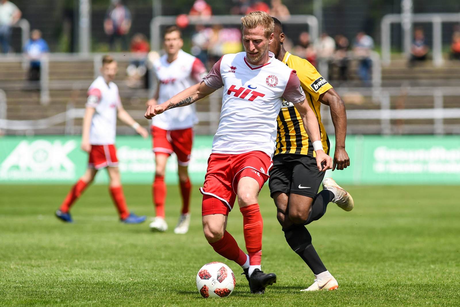 dominik ernst, fortuna köln, 3. liga Dominik Ernst am Ball für Fortuna Köln