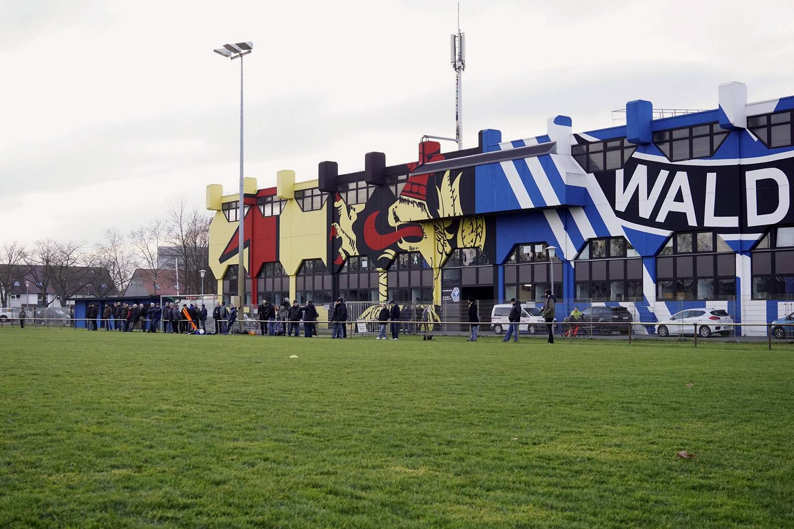 3. liga, waldhof mannheim Der Alsenweg in Mannheim.