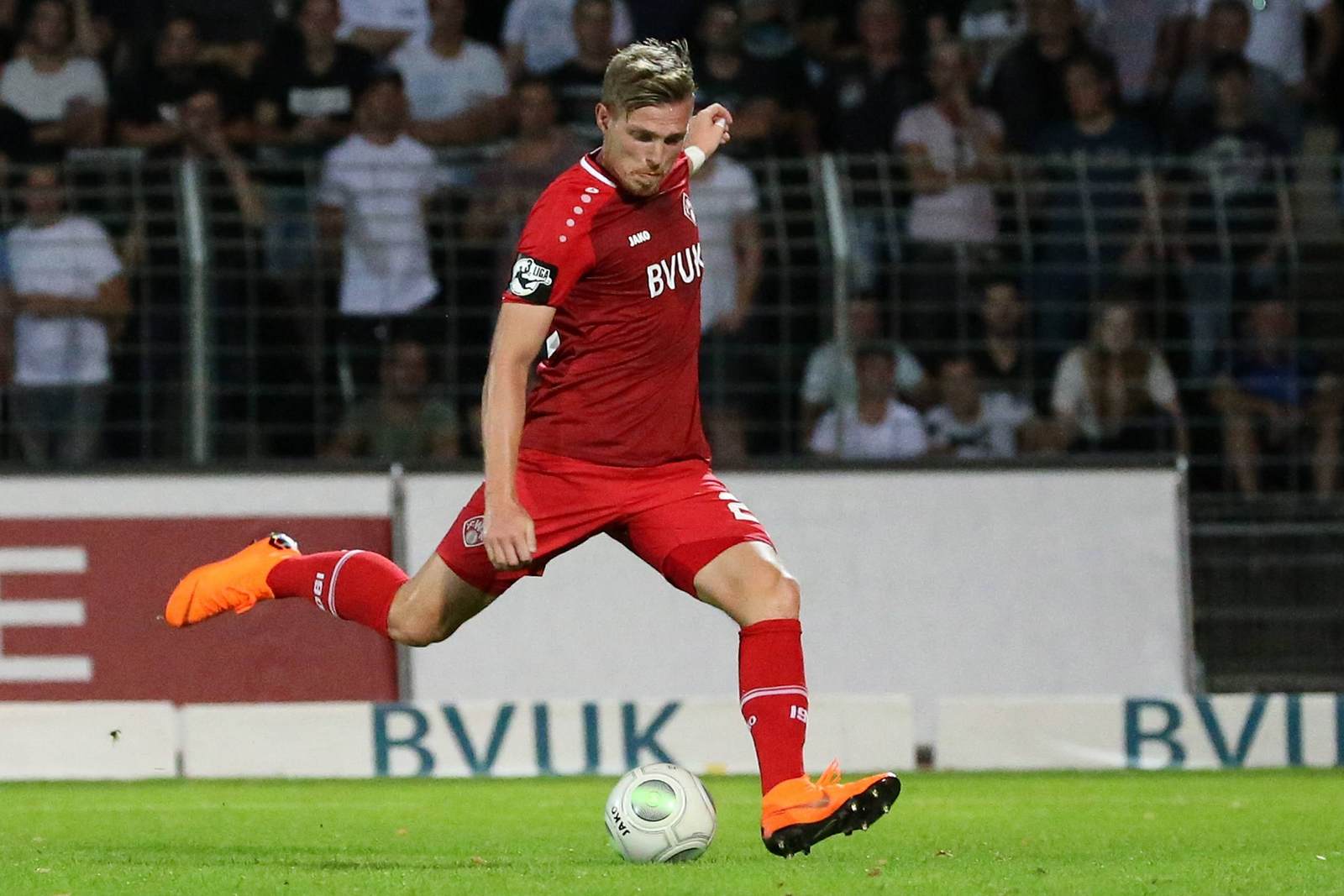 patrick breitkreuz, würzburger kickers, 3. liga Patrick Breitkreuz beim Torschuss