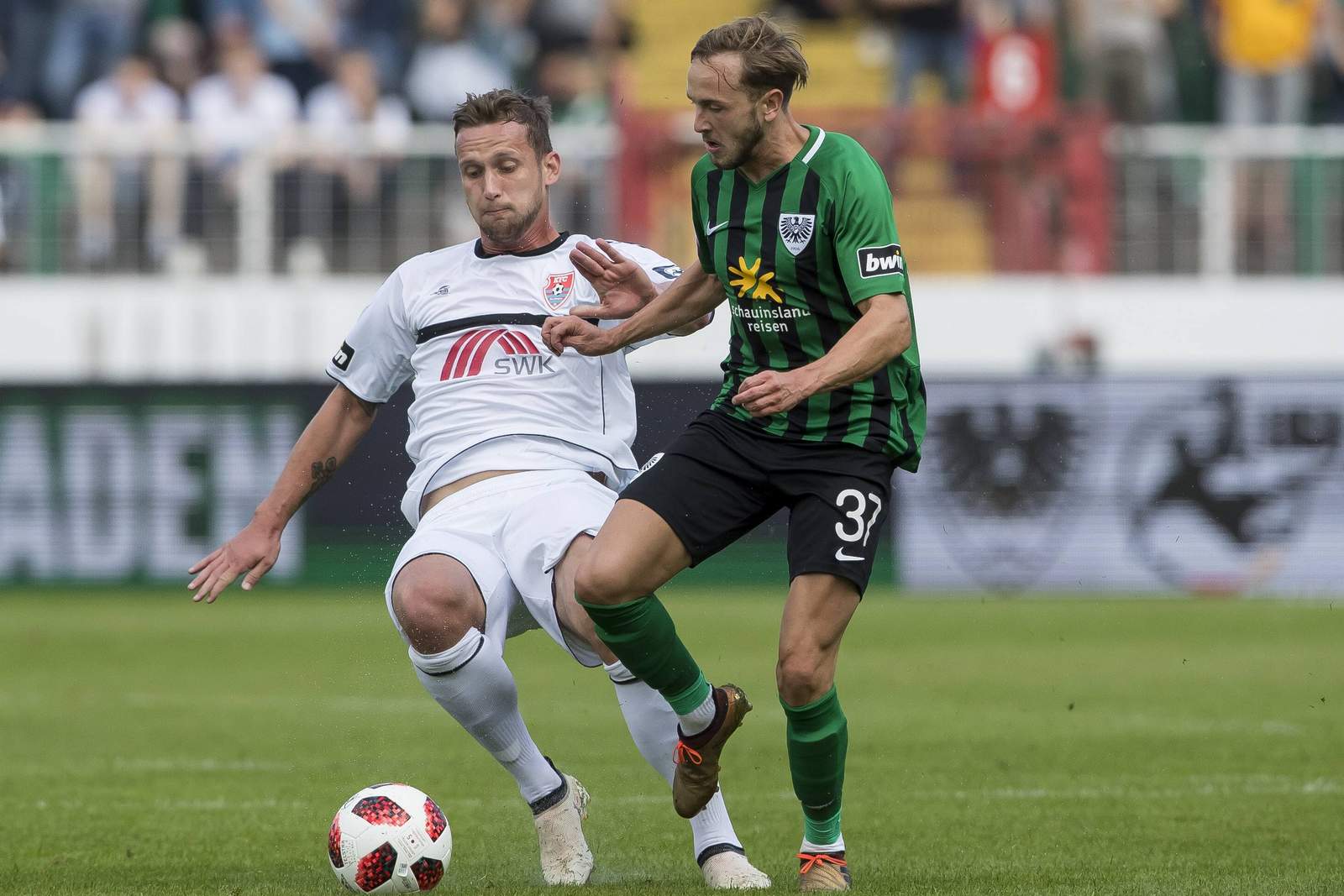 Manuel Konrad, Uerdingen, Lucas Cueto, Münster, 3. Liga Manuel Konrad vom KFC Uerdingen gegen Lucas Cueto von Preußen Münster
