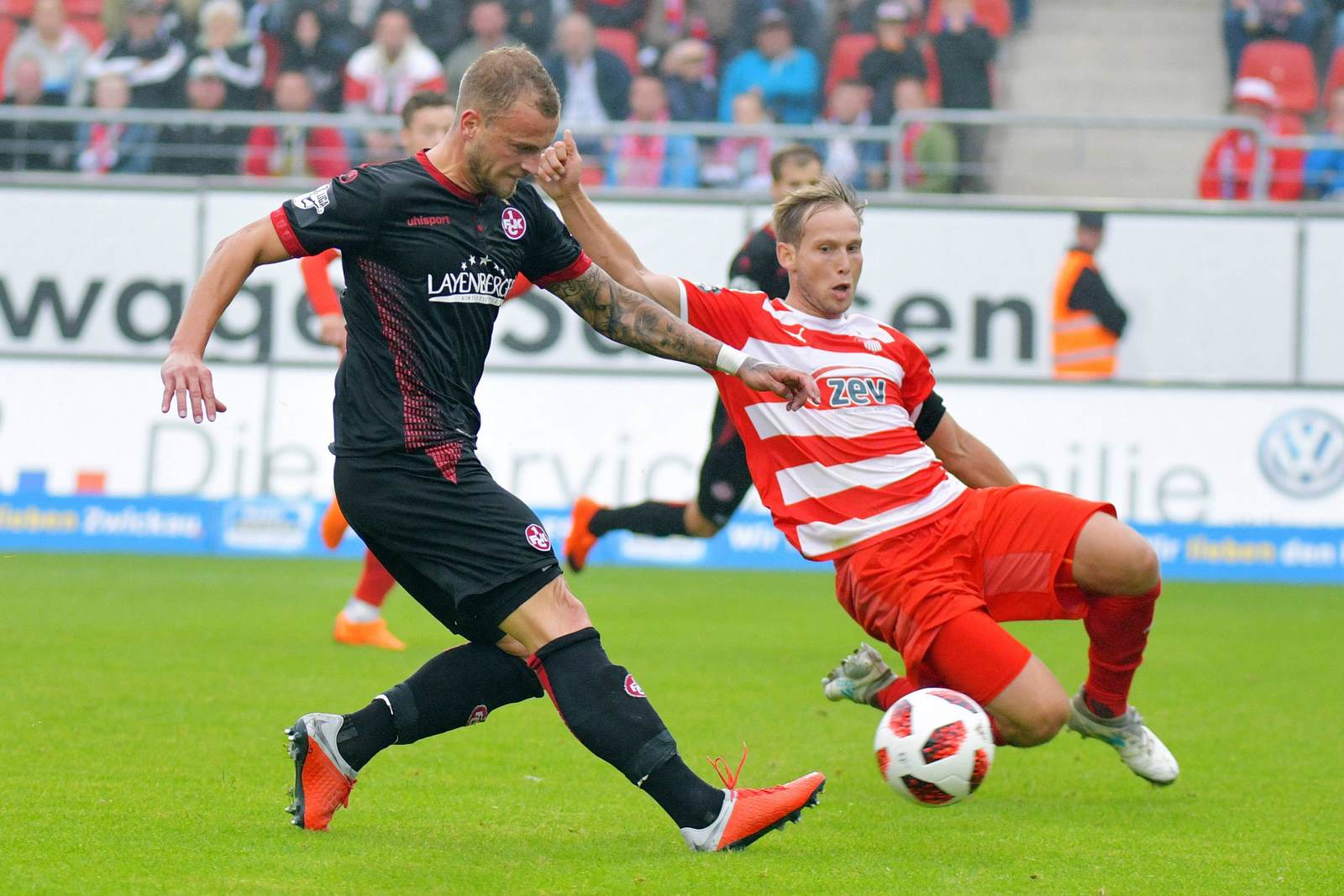 christoph hemlein, fck, rene lange, fsv zwickau, 3. liga Christoph Hemlein flankt, Rene Lange will es verhindern
