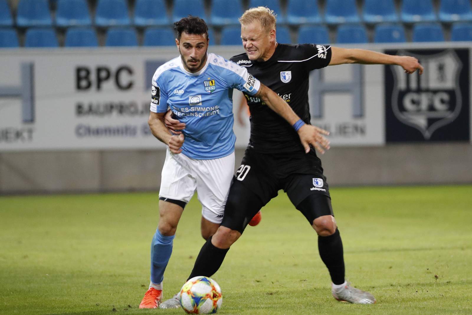 3. liga, chemnitzer fc, davud tuma, 1. fc magdeburg, soeren bertram Davud Tuma (l.) gegen Sören Bertram.