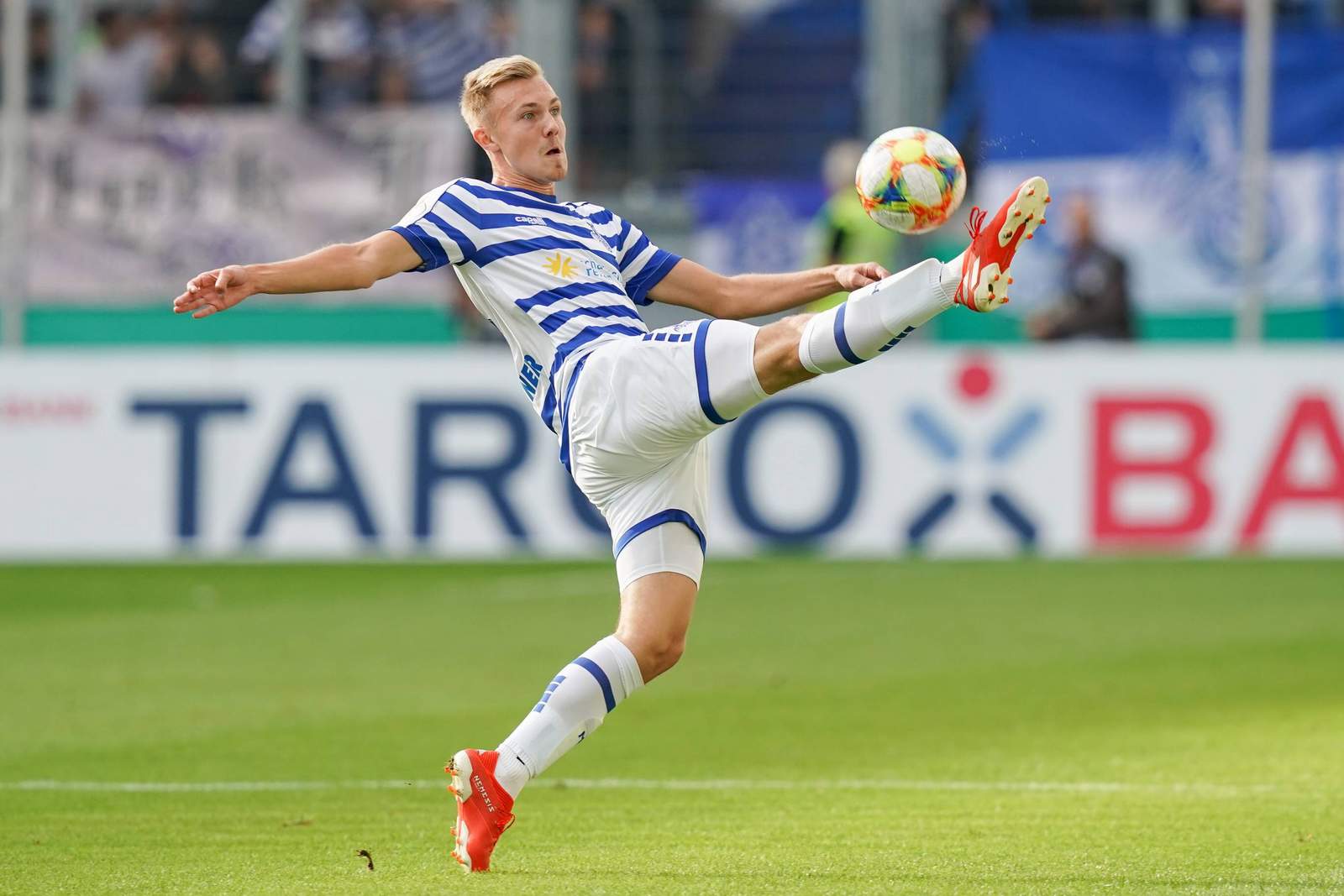 3. liga, msv duisburg, lukas daschner Lukas Daschner bei der Ballannahme.