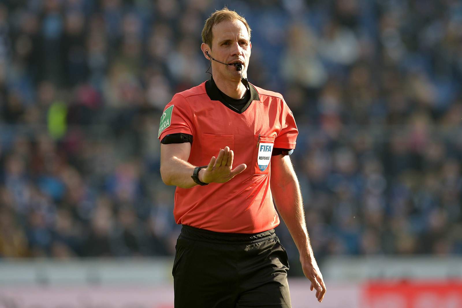 mitja stegemann, schiedsrichter, 3. liga Mitja Stegemann in Aktion