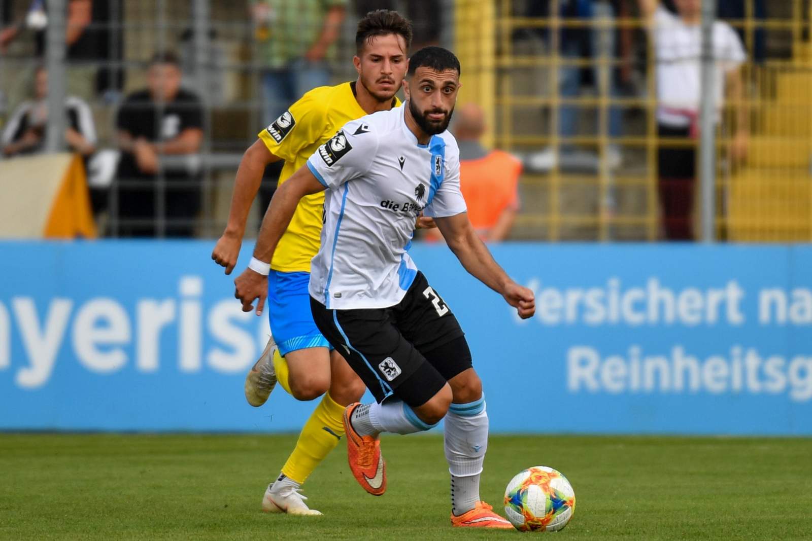 3. liga, 1860 muenchen, efkan bekiroglu Efkan Bekiroglu im Spiel gegen Jena.