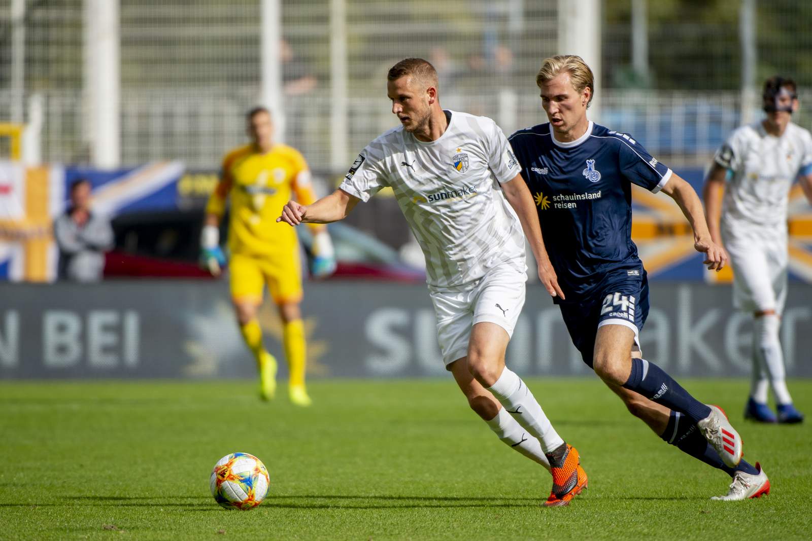 grösch jena vermji duisburg 3.liga Zweikampf zwischen Marius Grösch und Vincent Vermeji