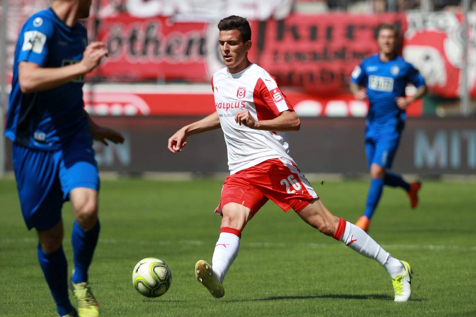 3. liga, hfc, tobias müller Tobias Müller im HFC-Trikot.