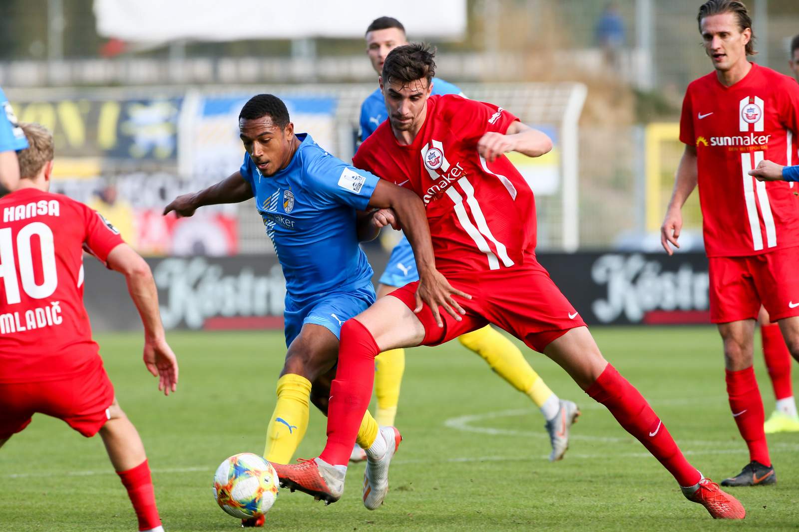 3. liga, hansa rostock, sven sonnenberg Sven Sonnenberg (r.) gegen Jenas Anton Donkor.