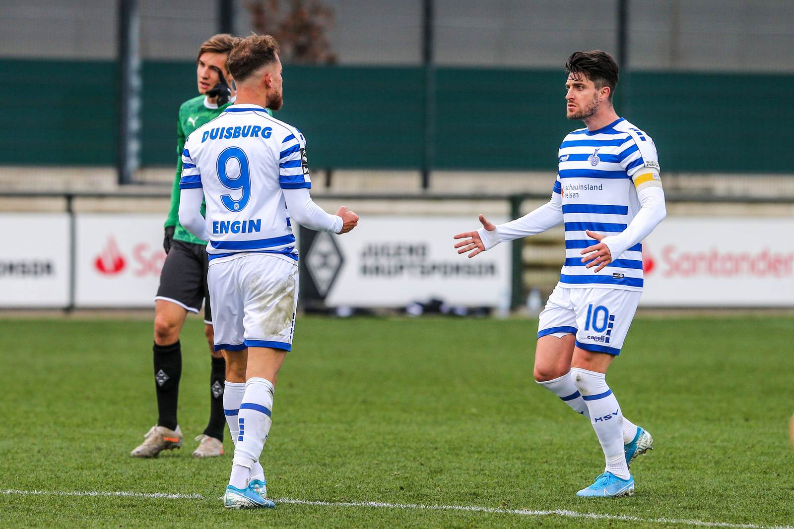 ahmet engin, moritz stoppelkamp, msv duisburg, 3. liga Ahmet Engin und Moritz Stoppelkamp jubeln.