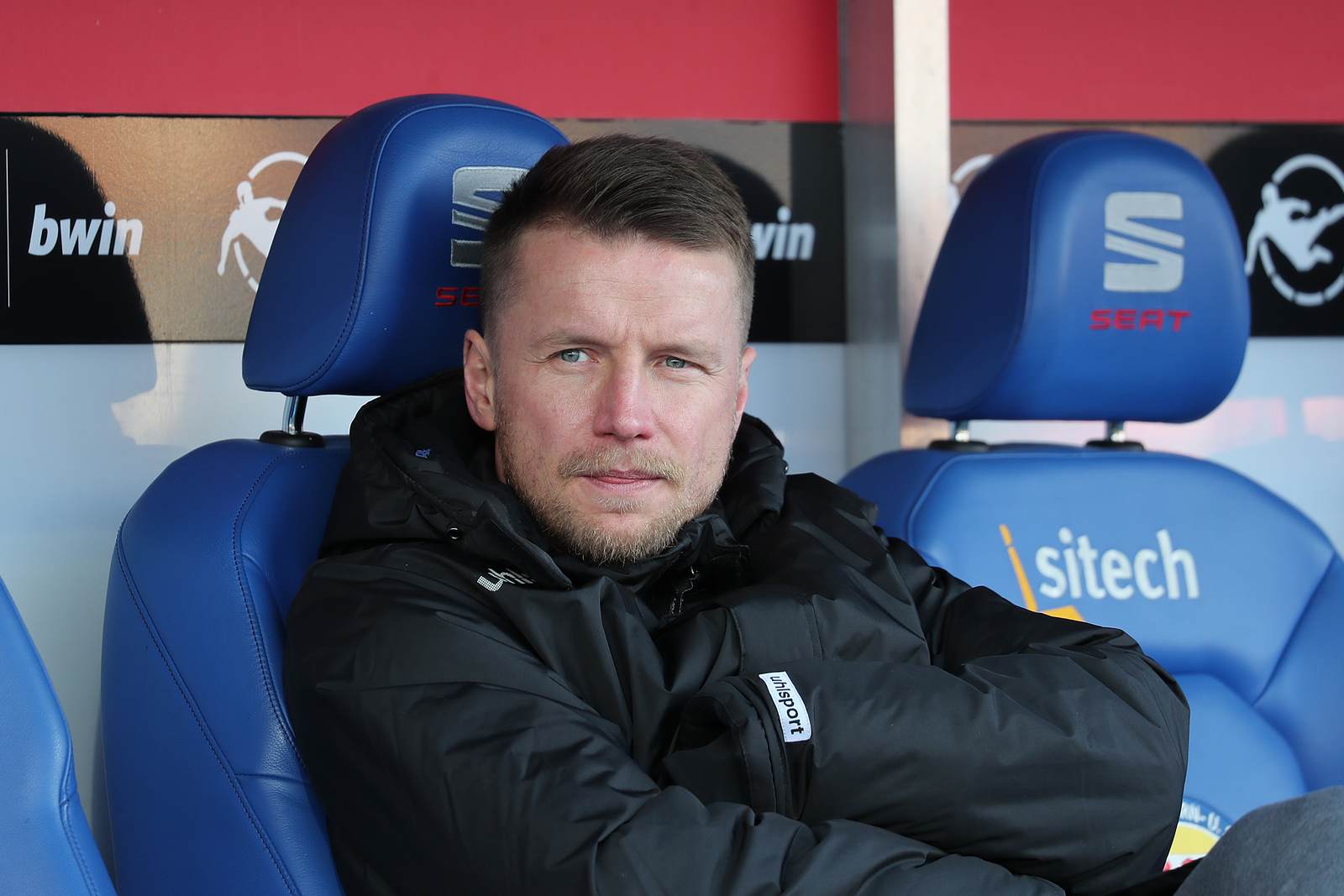 3. liga, 1. fc magdeburg, maik franz Maik Franz auf der FCM-Bank.