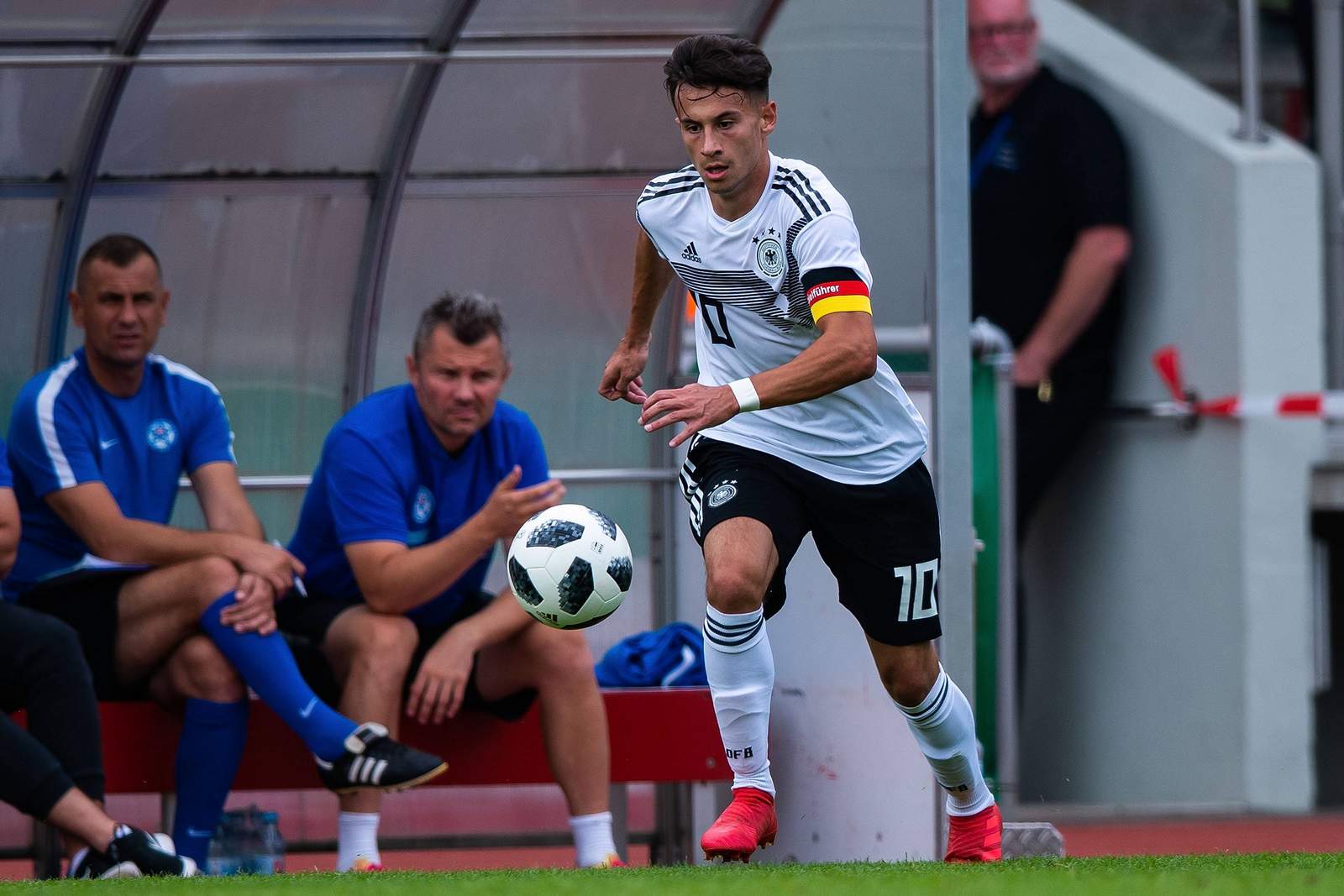 kühn deutschland u19 Nicolas Kühn beim Spiel der deutschen U19-Nationalmannschaft