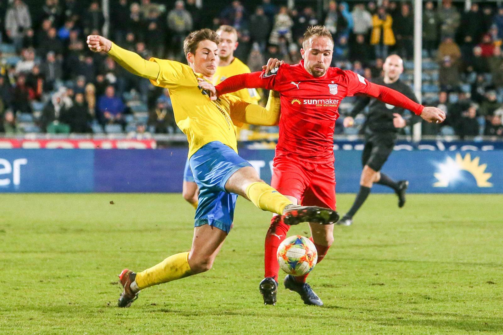 3. liga, carl zeiss jena, maximilian rohr, fsv zwickau, fabio viteritti Jenas Maximilian Rohr gegen Zwickaus Fabio Viteritti.