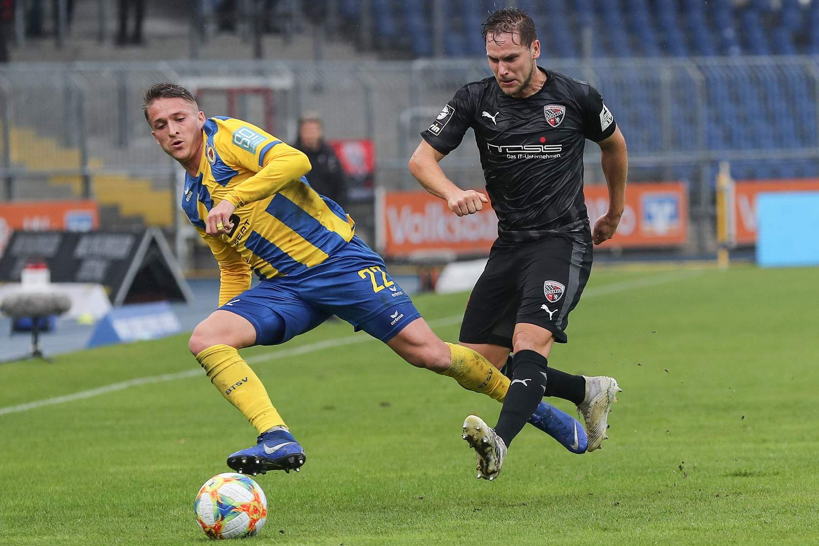 Manuel schwenk, Michael heinloth, Eintracht Braunschweig, fc Ingolstadt, 3. liga Michael Heinloth beim FCI