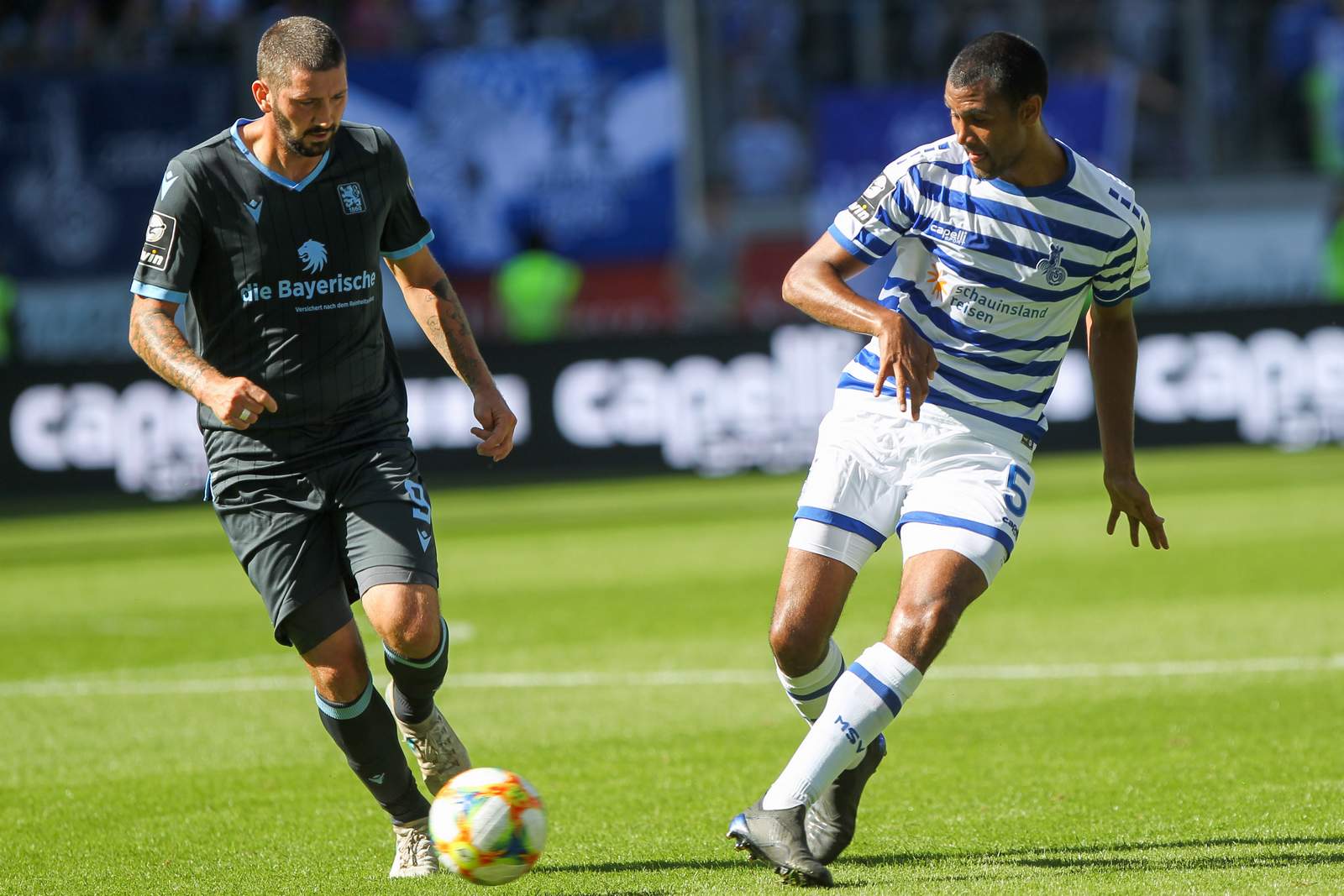 Sascha Mölders, 1860 München, Marvin Compper, MSV Duisburg, 3. liga Sascha Mölders von 1860 München gegen Marvin Compper vom MSV Duisburg