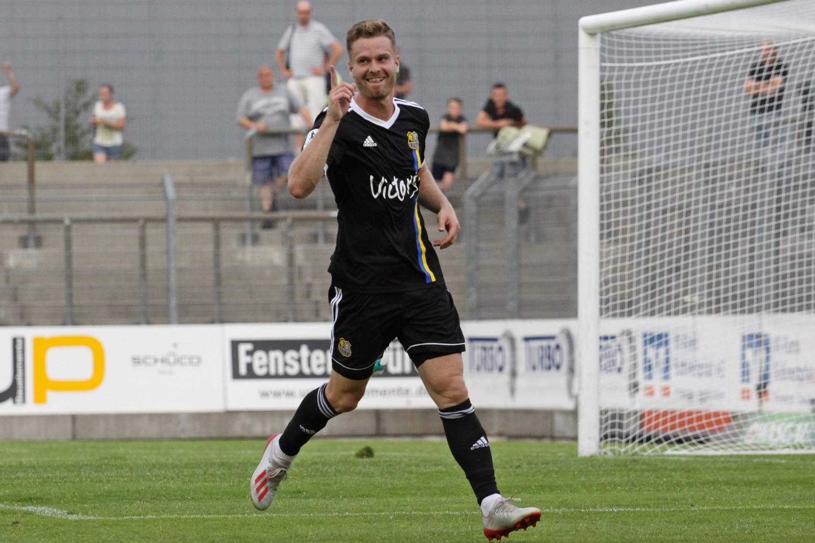1. fc saarbrücken, sebastian jacob Sebastian Jacob beim Torjubel.