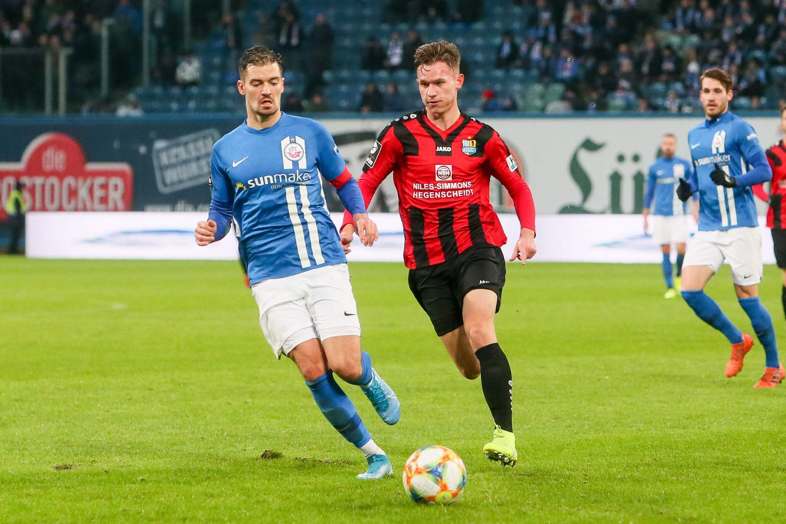 Erik Tallig, Chemnitzer FC, Julian Riedel, Hansa Rostock, 3. Liga Erik Tallig vom Chemnitzer FC gegen Julian Riedel von Hansa Rostock