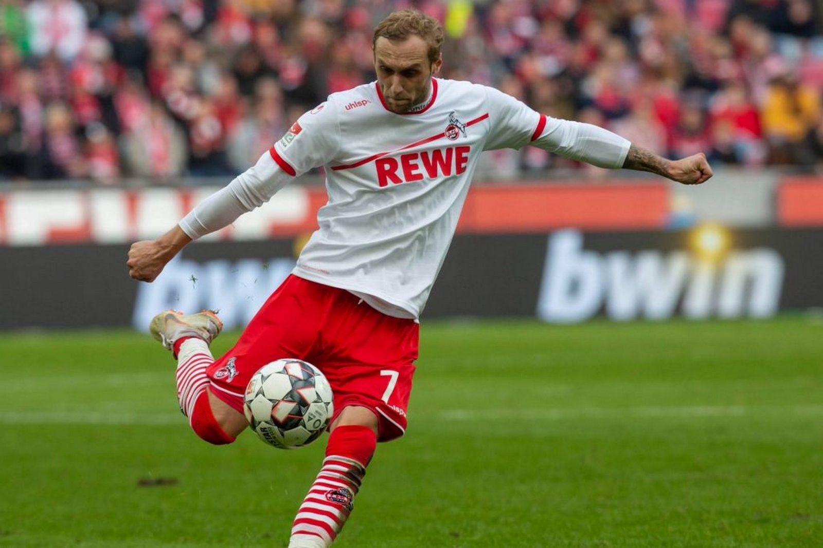 1. fc köln, marcel risse Marcel Risse beim Torabschluss