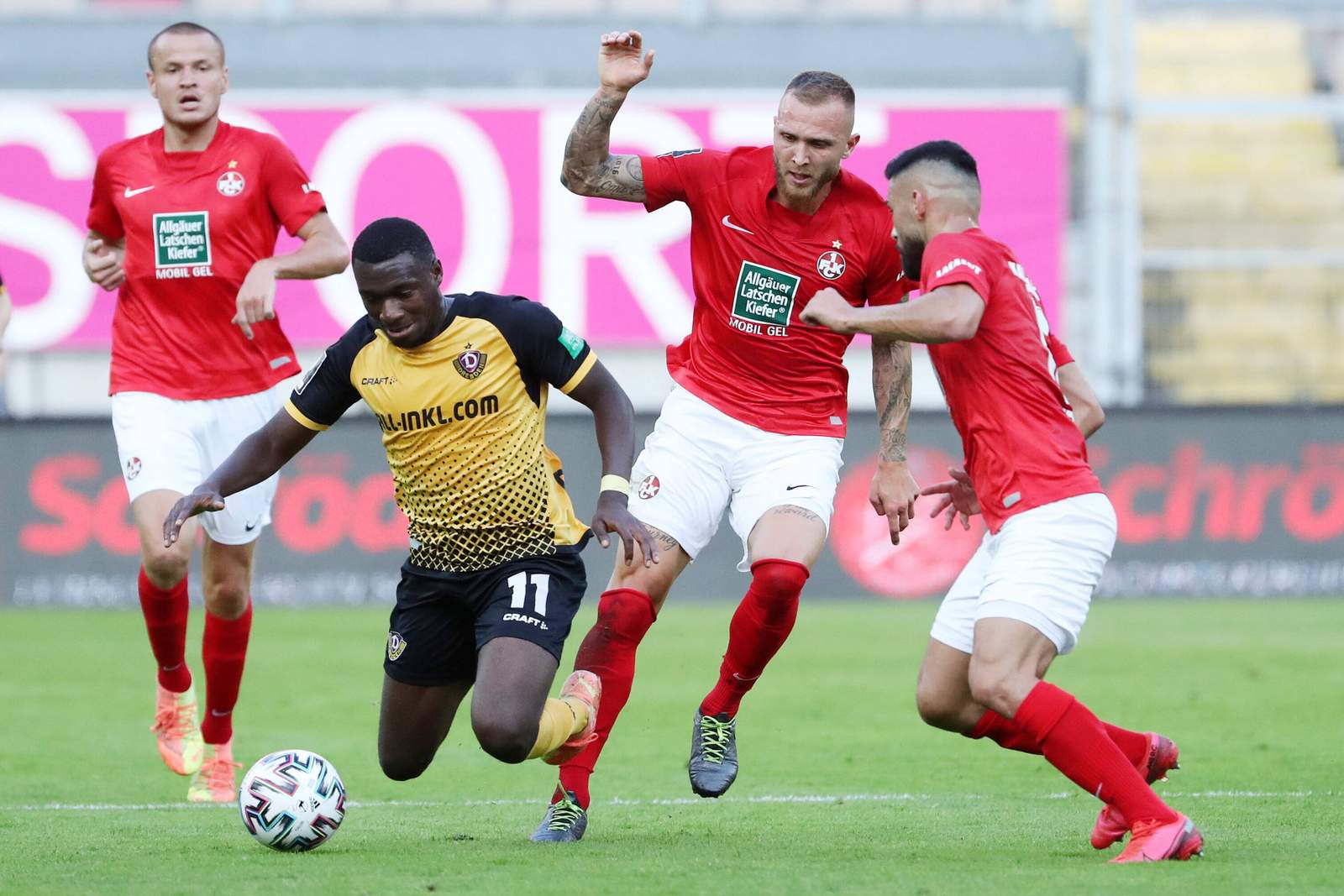 3. liga, fck, tim rieder, hikmet cifti, dynamo dresden, agyemang diawusie Tim Rieder und Hikmet Cifty gegen Agyemang Diawusie