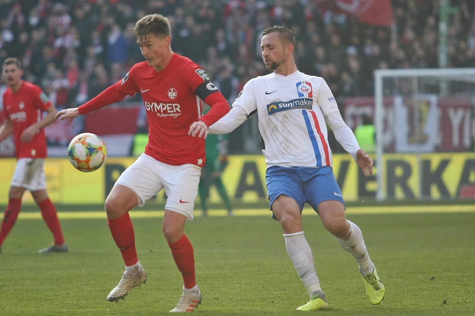 Carlo Sickinger, FCK, John Verhoek, Hansa Rostock, 3. Liga Carlo Sickinger vom FCK gegen John Verhoek von Hansa Rostock
