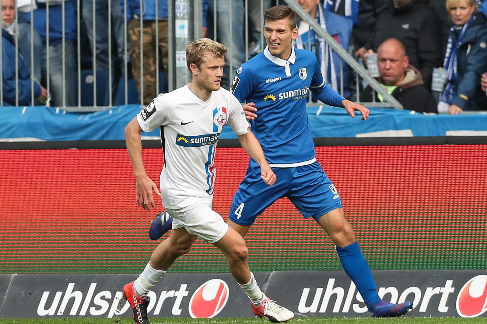 Nik Omladic, Hansa Rostock, Brian Koglin, 1. FC Magdeburg, 3. Liga Nik Omladic von Hansa Rostock gegen Brian Koglin vom 1. FC Magdeburg